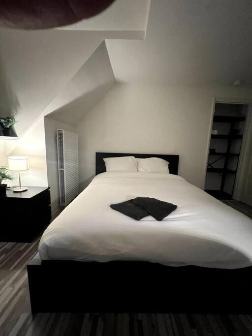 Room 404 - Eindhoven - By T&S. Dış mekan fotoğraf